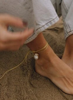 PEARL BEZEL STRAND -ALV Jewelry Shop C79A6453 9078d411 74ff 41d1 8d7c 1221d0cdc2ff