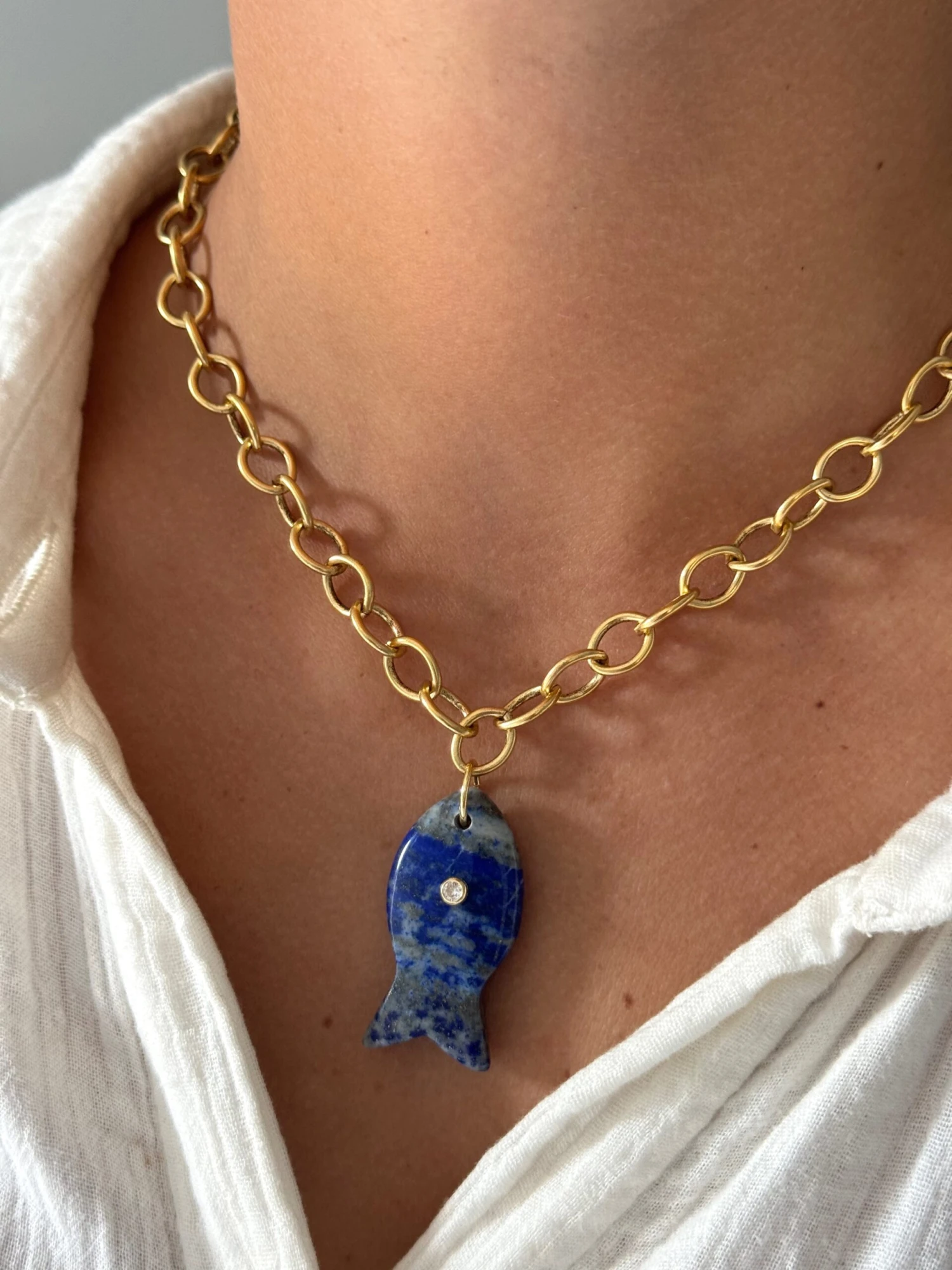 REMI ON CHAIN NECKLACE 4 REMI ON CHAIN NECKLACE - Image 2