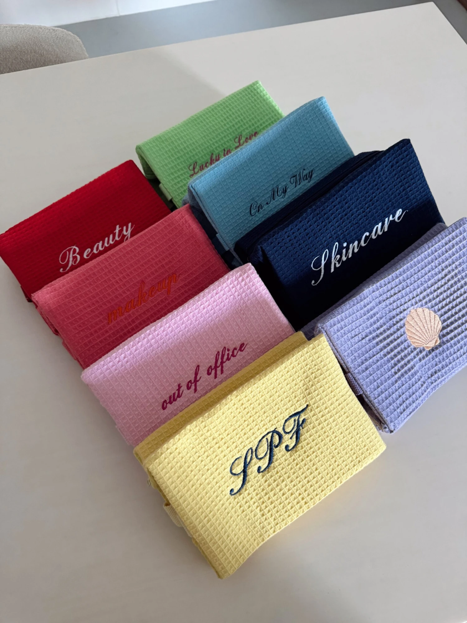 COLORED EMBROIDERY POUCH 3 COLORED EMBROIDERY POUCH