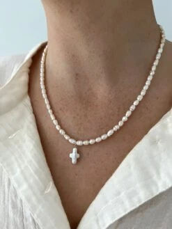 ALL PEARL CROSS NECKLACE -ALV Jewelry Shop Tezza 5579