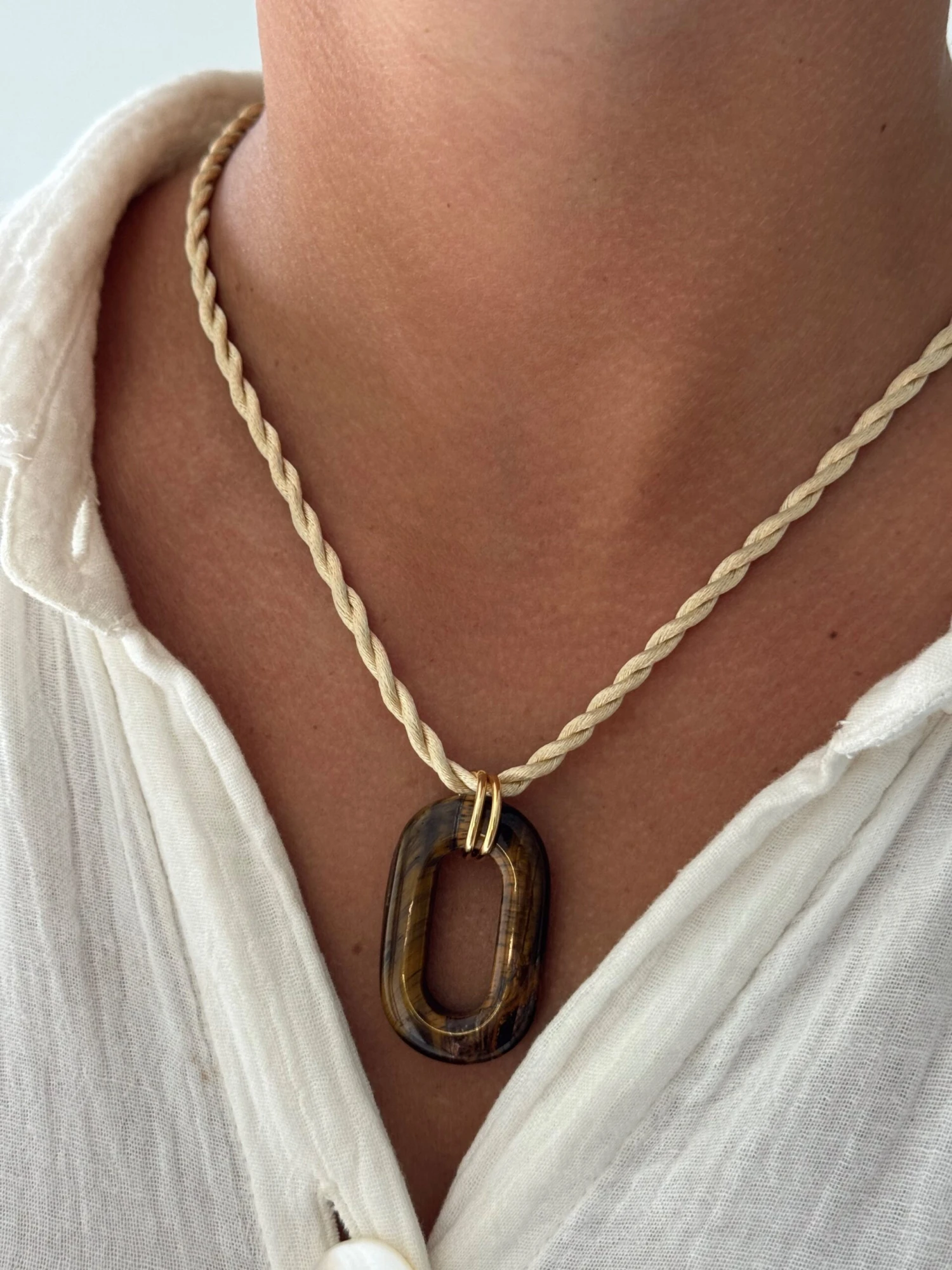 STONE ON CORD NECKLACE 4 STONE ON CORD NECKLACE - Image 2