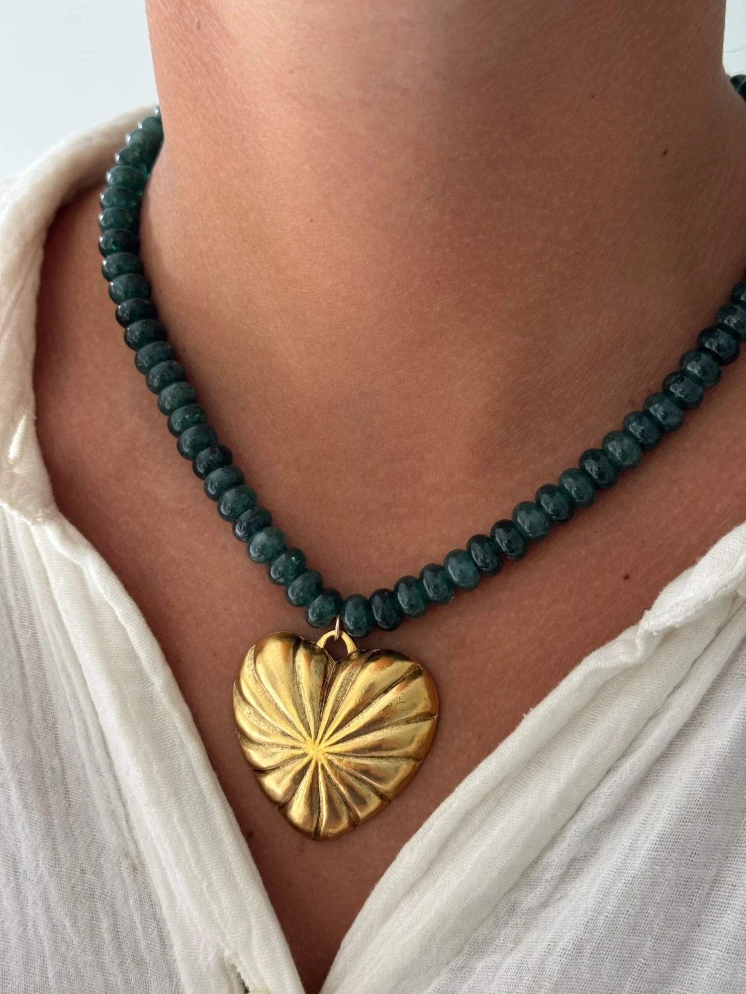 GREEN LUCY NECKLACE 3 GREEN LUCY NECKLACE